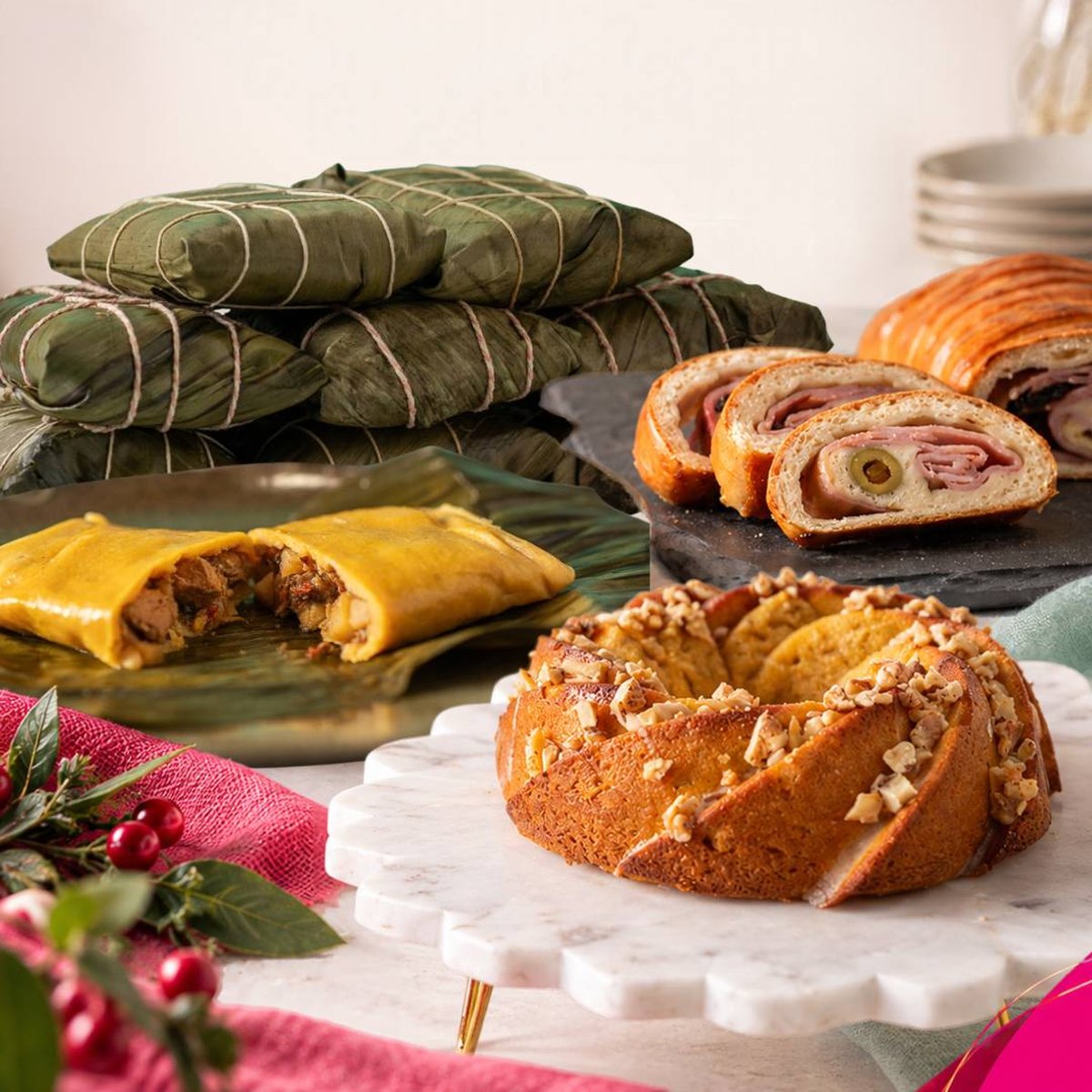 Combo Belén: 6 Hallacas, 1 Pan de Jamón grande, 1 Isabella Cake mediana